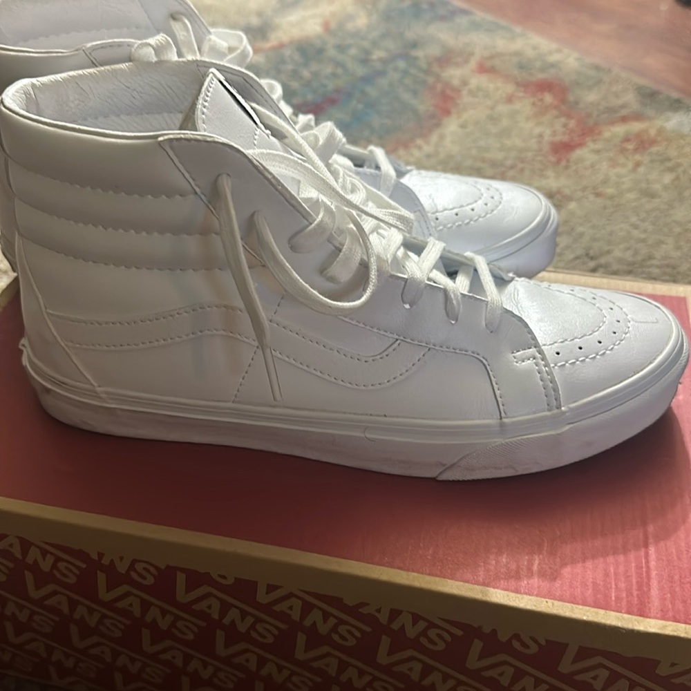 Women’s Vans Leather HI-Ski True White